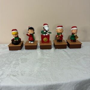 Peanuts Christmas Band from Hallmark - 2011/2012